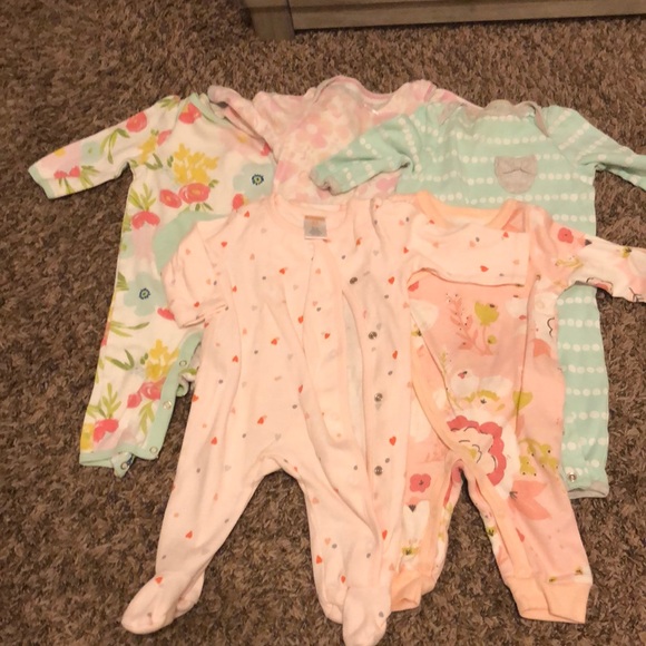 (5) One-piece Outfits - Picture 1 of 9